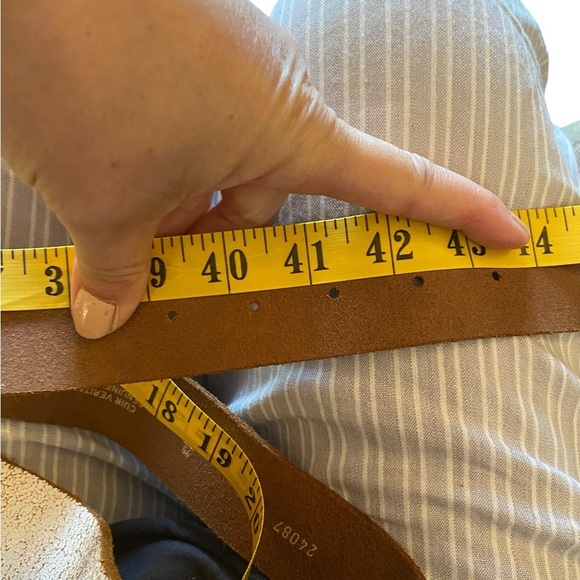 Y2K Great American Pewter Virgin Mary
Buckle & white crackle leather Belt - Picture 8 of 10